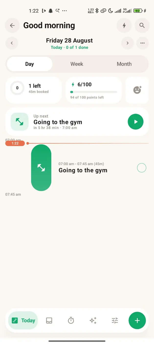 The Today view: one left and 45 minutes booked, an energy score of 6 out of 100, an up-next card for the gym, and a timeline with the now-line at 1:22.